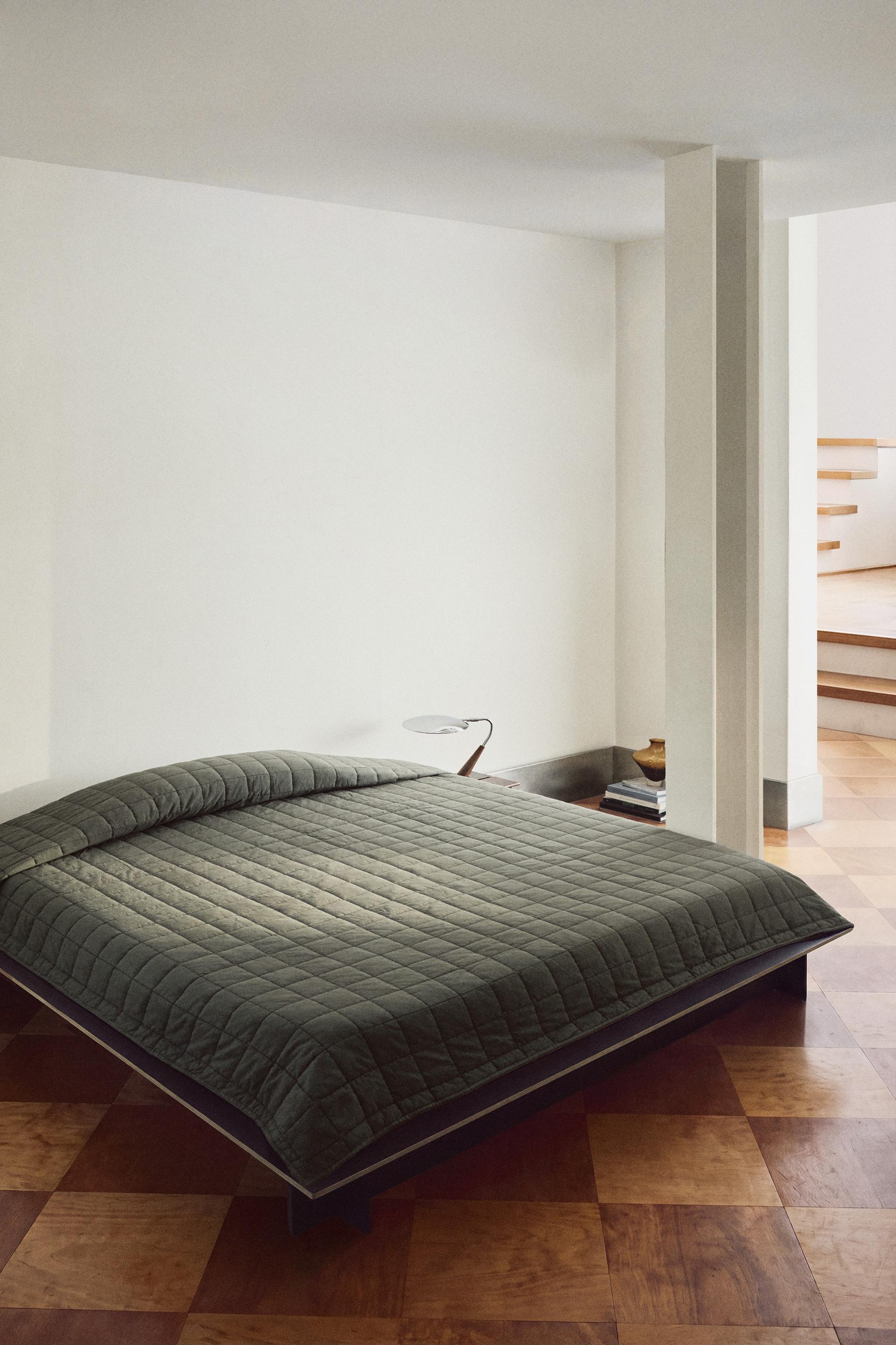 ÉDREDON À CARREAUX EN PERCALE DE COTON (180 FILS)